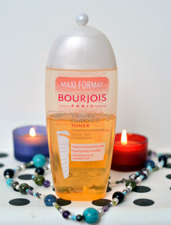 Uroda 40 plus - Bourjois - Tonik z witaminami