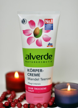 Uroda 40 plus - Alverde - krem do ciała